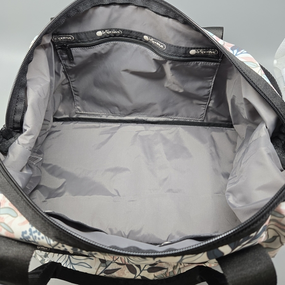 LeSportsac Large Weekender Floral Travel Tote Overnight Bag - Picture 13 of 13